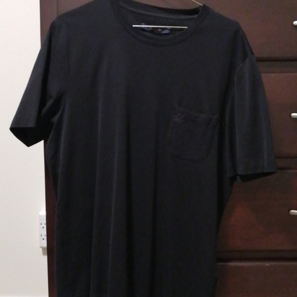 Louis Vuitton - Picture 1 of 2